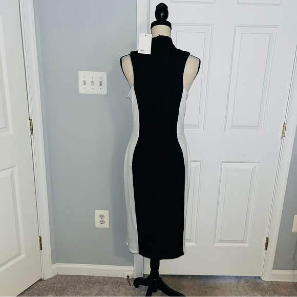 Stylish and elegant black and white dress with front slits. NWT. - Picture 5 of 6